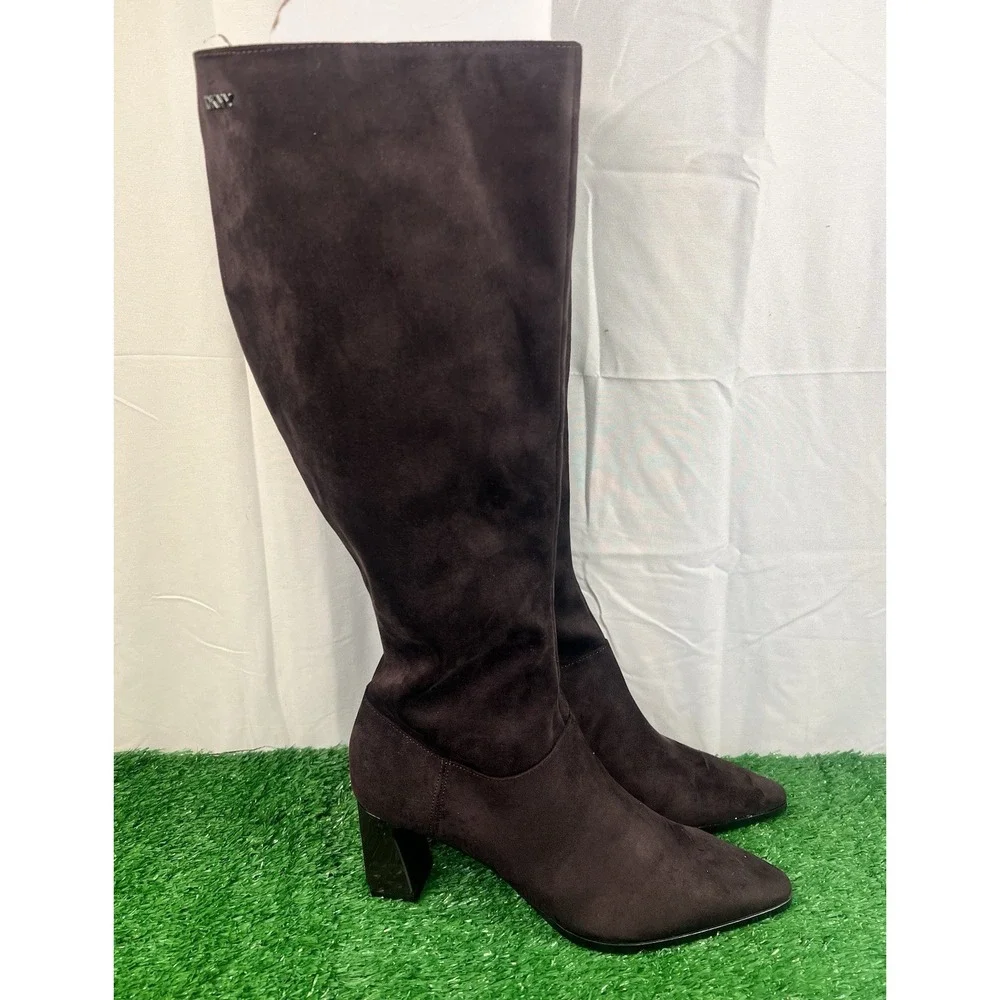 DKNY Salem Brown SZ 9 Women's Suede Look Knee Boots with Block Heel NWOB
